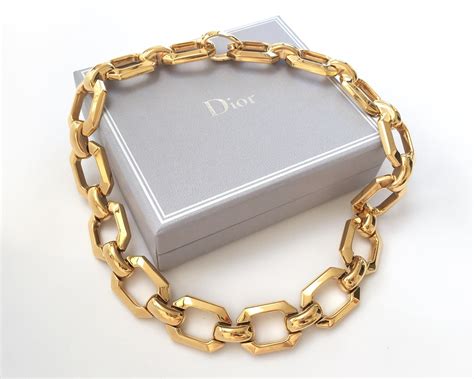 christan dior necklace